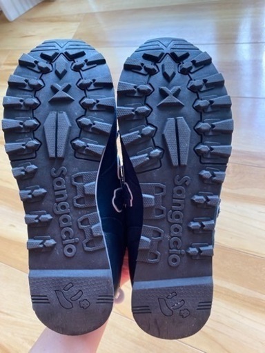 さんがっちょ　にゅ　スニーカー　23.5cm