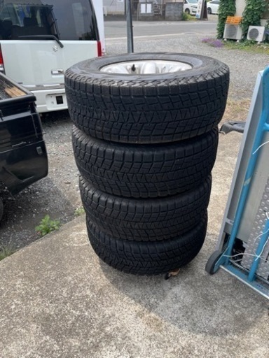 近隣送料無料!! 激安アルミホイール!! Jeep 15インチ 265/70R15 車のパーツ タイヤ、ホイール