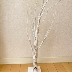 インテリア　ツリーの画像