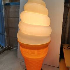 ソフトクリーム　電光看板　日世のコーンライト