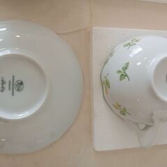 【お値下げしました】中古「HUTSCHENREUTHER カップ＆ソーサー2客」の画像