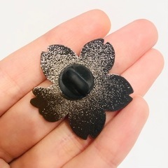 最終値下げ！桜【ピンバッジ】オールバーズの画像