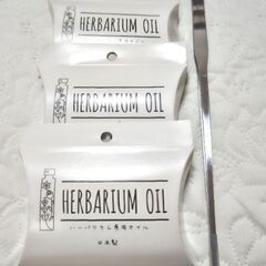 さらに値下げ☆ハーバリウム材料☆花材、ピンセット、オイル!の画像