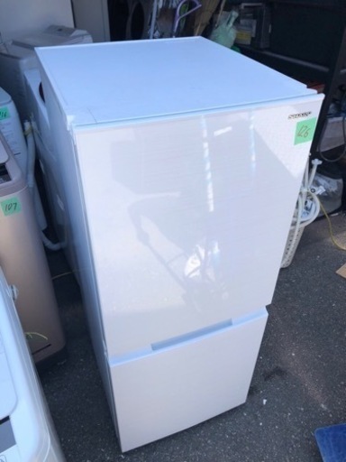 １２６　北九州市内配送設置無料　2022年式 シャープ SHARP 冷蔵庫(幅49.5cm) SJ-D15H-W 152L つけかえどっちもドア 2ドア ホワイト