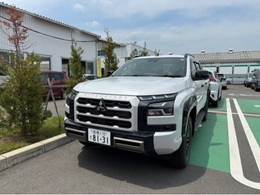 2024年6月式三菱トライトンGSR登録済未使用車