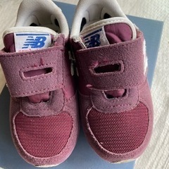 ニューバランス　スニーカー　14.5cm 子供　靴