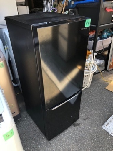１２８　北九州市内配送無料 ハイセンス 冷蔵庫 幅48cm 150L パールブラック HR-D15CB 2ドア 右開き 自動霜取り コ