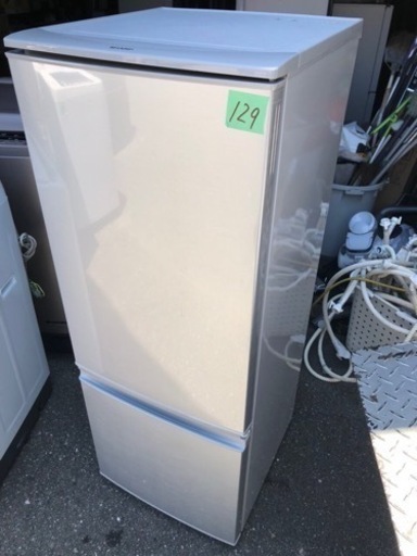 １２９　北九州市内配送可能 シャープ SHARP 冷蔵庫 （167L・つけかえどっちもドア） 2ドア シルバー系 SJ-D17A-S