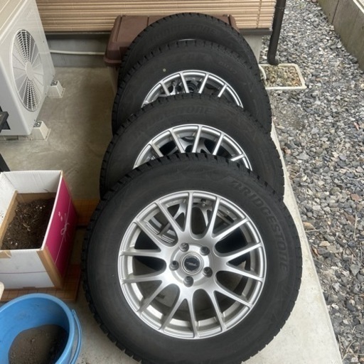 値段応相談　スタッドレスタイヤ　17インチ