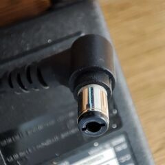 シャープACアダプタ 19V 4.74Aの画像