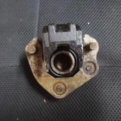 v100 キャリパーの画像