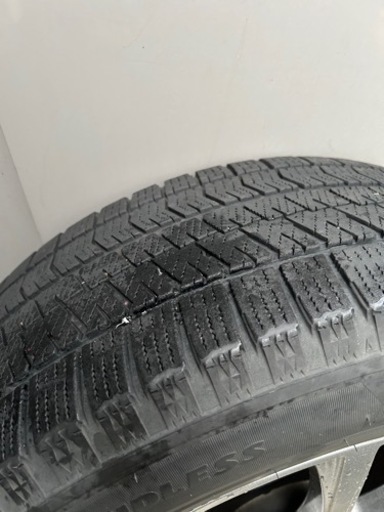 車のパーツ タイヤ、ホイール