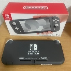 【美品】
任天堂switchライト本体の画像