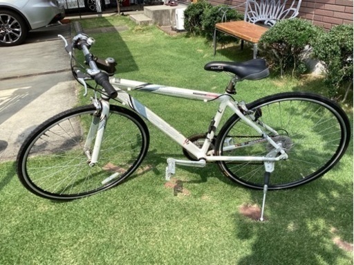 お話中、自転車 クロスバイク