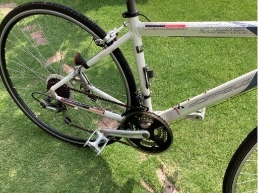 お話中、自転車 クロスバイク