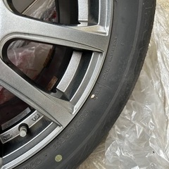 車のパーツ タイヤ、ホイールの画像