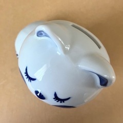 【新品未使用】　うっとり猫 貯金箱 置物の画像