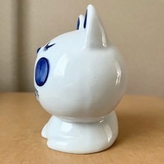 【新品未使用】　うっとり猫 貯金箱 置物の画像