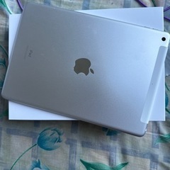iiPad第9世代ほぼ新品セルラーの画像