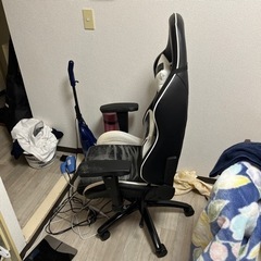 ゲーミングチェア
の画像