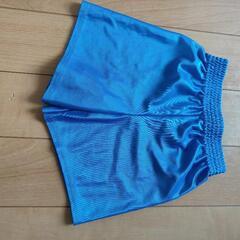 青いパンツ　90