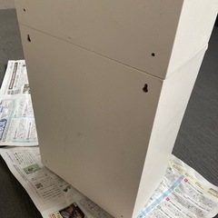 IKEA シューズボックス、ゴミ箱の画像
