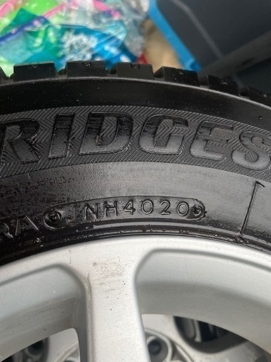 ほぼ使用感なし　スタッドレスタイヤ145R12 LT