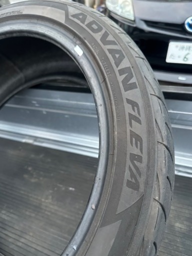 ヨコハマ225-45-19ADVAN中古タイヤ4本セット