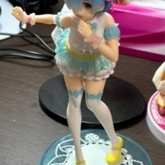 おもちゃ人形の画像