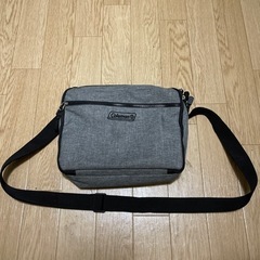 Coleman 斜めがけバッグ
