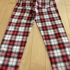 新品未使用　パンツ　ズボン　Mサイズ　8部丈　レディース　後ろポケット付き　の画像
