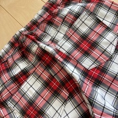 新品未使用　パンツ　ズボン　Mサイズ　8部丈　レディース　後ろポケット付き　の画像