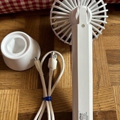 【USB 角度調整OK！ ハンディファン 扇風機 卓上 ハンディ おしゃれ ミニ扇風機 】の画像
