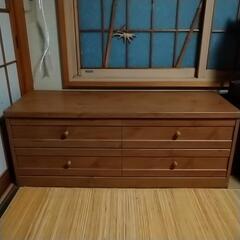 収納棚、シェルフ、タンス、台