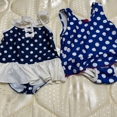 女の子　水着　スイムウェア　プール　海の画像