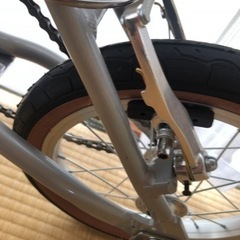 自転車 折りたたみ自転車の画像