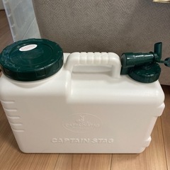キャプテンスタッグ　水タンク
