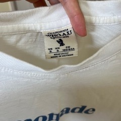 韓国で購入、韓国商品、Tシャツ、ロゴT、白Tシャツの画像