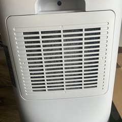 セラミックファンヒーターの画像