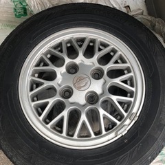 車のパーツ タイヤ、ホイールの画像