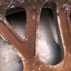 車のパーツ タイヤ、ホイールの画像