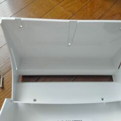 差し上げます☆TOTO壁かけ式ペーパータオルホルダーの画像