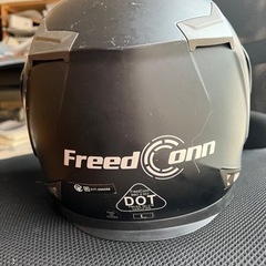 ブルートゥース付きバイクヘルメットの画像