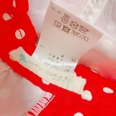 いちごちゃんベビー帽子の画像