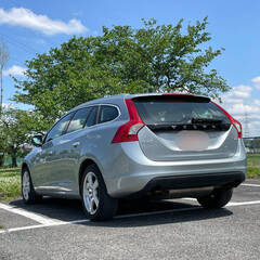 商談中でございます。ボルボV60   横浜よりH24年ボルボV60 T4 自動ブレーキ、レーダークルーズ、純正ナビ、TVの画像