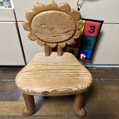 子供用　木の椅子
