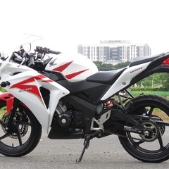 ホンダ☆CBR125R☆ JC50☆綺麗で乗りやすい車両です☆☆希少☆☆の画像