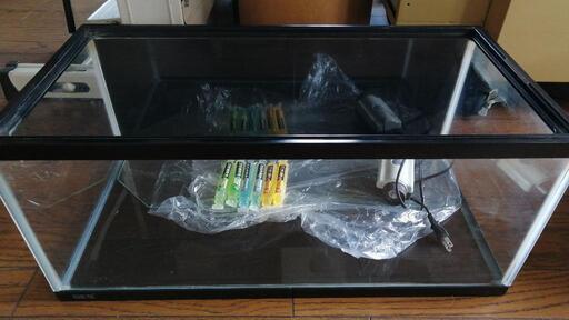 ジェックス W60×D30×H26低位水槽中古品　おまけ付