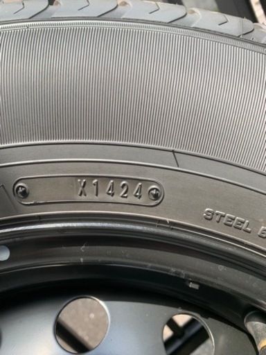 車のパーツ タイヤ、ホイール