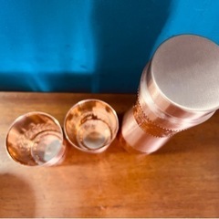 〈新品〉銅製 タンブラー　水筒　コップ2個 アーユルベーダ インド製6/5まで
の画像